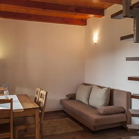 Pitypangosporta Apartment