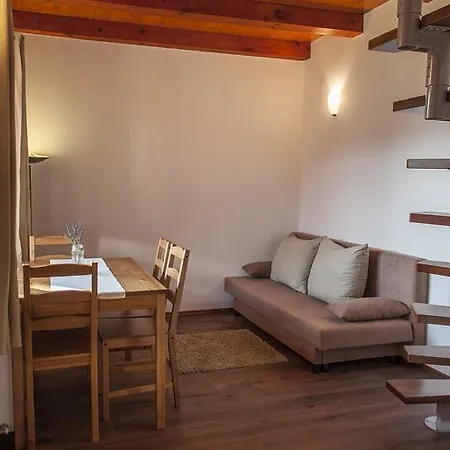 Pitypangosporta Apartment *